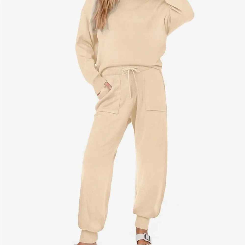 NWT Women's Knit Loungewear Set-cream/apricot color R6